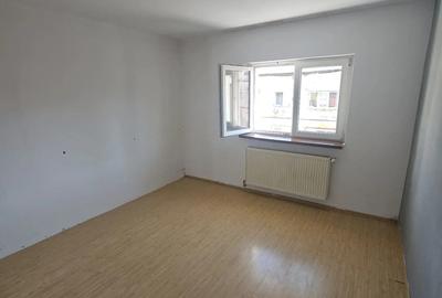 Apartament 3 camere cf 1 decomandat - 3