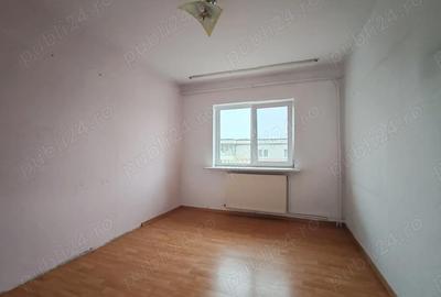 Apartament cu 3 camere decomandat în Găvana - 1