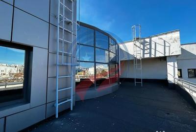 Spațiu comercial, de 477 mp, în Central - 15