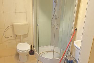 Apartament cu 4 camere decomandat în P-ța Universității - 13