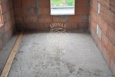 Casă individuală cu 4 camere cu Canalizare în Cepari - 2