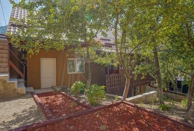 Casă individuală, parcare în curte, pod mansardabil în Centrul Istoric - 1