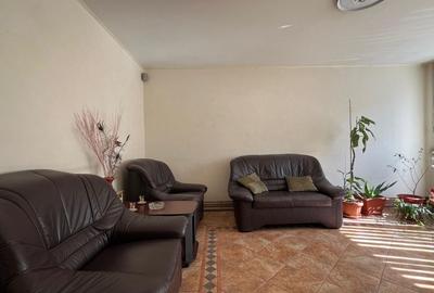 Apartament cu 3 camere decomandat, mobilat în Drumul Taberei - 4