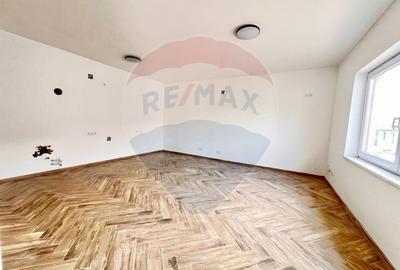 Casă de vânzare în zona Oncea, Str Ion Bogdan, teren 2.000 mp - 13