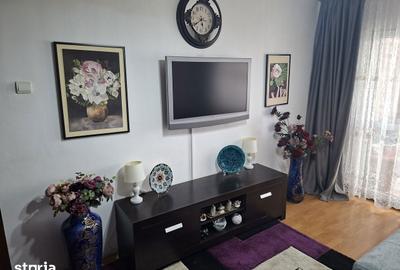 Apartament cu 3 camere decomandat în Republicii - 2