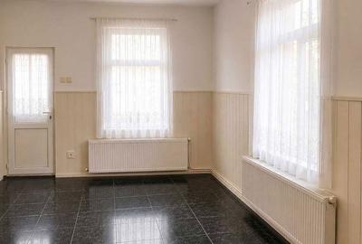 Casă cu 4 camere cu Teren 160 Mp în Ultracentral - 2