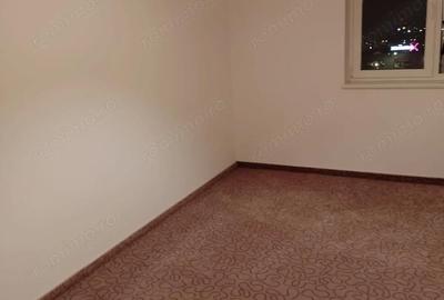 Apartament cu 3 camere decomandat în Vitan - 9