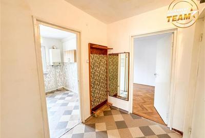 Apartament cu 3 camere semidecomandat, mobilat în Simeria - 26