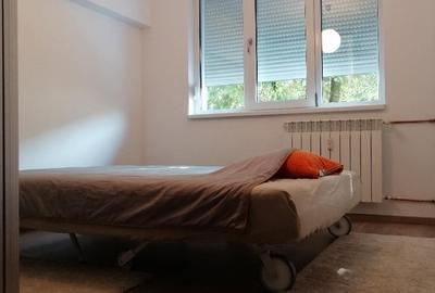 Apartament cu 4 camere decomandat în Apusului - 3