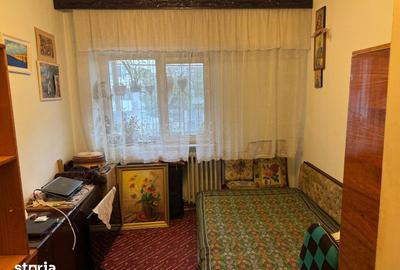 Apartament cu 3 camere decomandat în Canta - 2