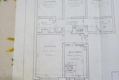 Apartament cu 4 camere decomandat în Central - 1