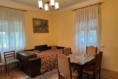 Casă cu 5 camere cu Teren 1440 Mp în Central - 8