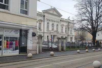 Închiriere spațiu comercial - Cuza Vodă, 67 mp, lângă Poștă - 1