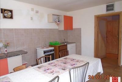 De inchiriat: casa pentru muncitori, Vladimirescu - 8