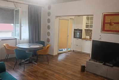 Vand apartament cu 2 camere la intrarea in Sanmartin - 5
