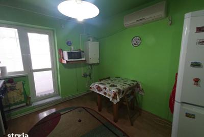 Apartament cu 3 camere în Central - 1