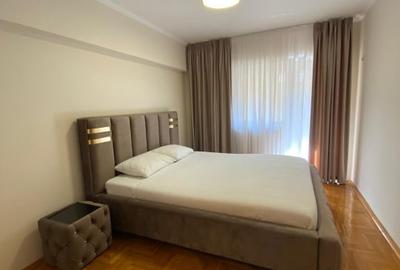 Apartament cu 4 camere decomandat, mobilat în Central - 3
