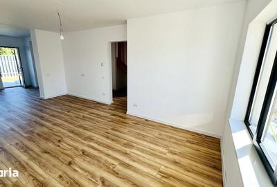 Casă cu 5 camere cu Teren 300 Mp în Prelungirea Ghencea - 13