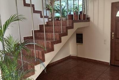 Vila 2005,S+P+E+M,living,dinning,3 dormitoare,3 bai,teren 2090mp,piscina,garaj - 12