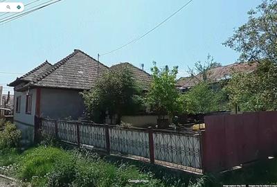 Casă cu Teren 450 Mp în Central - 1