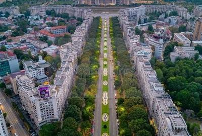 Birou, de 110 mp, în Unirii - 2