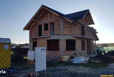 Casă cu 5 camere cu Teren 541 Mp în Bod - 11