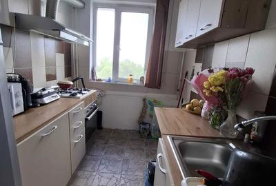 Apartament cu 3 camere semidecomandat în Central - 6