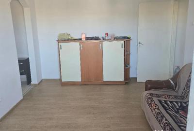 Apartament cu 3 camere semidecomandat în Scărișoara - 14
