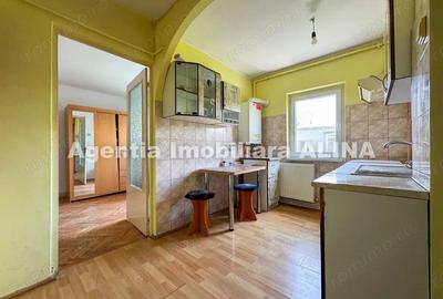 Garsonieră decomandată în Gojdu