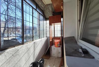 Garsonieră decomandată în Decebal - 7