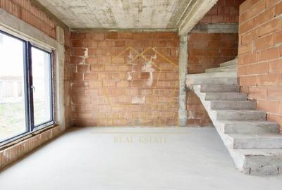 Duplex cu 4 camere cu Canalizare în Dumbrăvița - 2