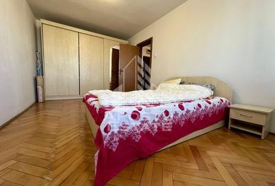 Apartament cu 3 camere, bloc cu lift, zona Sagului - 1