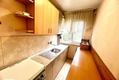 Apartament cu 2 camere nedecomandat în Dâmbu Pietros