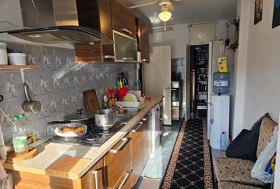 Apartament cu 4 camere decomandat în Tomis III - 10