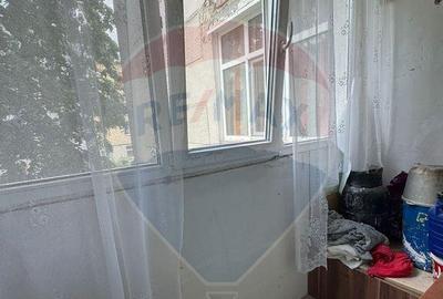 Apartament cu 3 camere semidecomandat, mobilat în Central - 3
