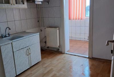 Apartament cu 2 camere decomandat în Balș - 22