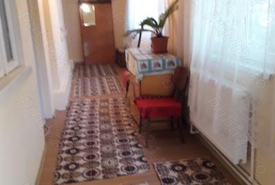 Casă cu 3 camere în Central - 1