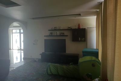 OCAZIE, VAND VILA  DE LUX 860 MP UTILI SI 1230 MP TEREN LANGA LACUL CERNICA - 25