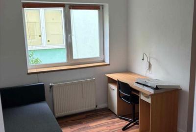 Apartament cu 3 camere decomandat în Central - 2