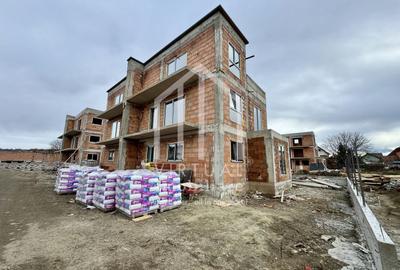 Duplex cu 4 camere cu Canalizare în Gușterița - 5
