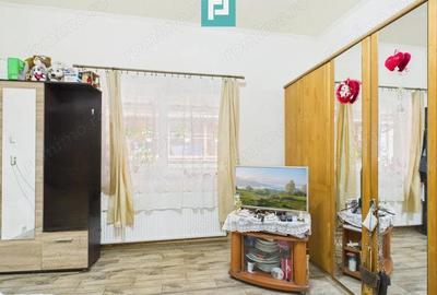 Casa la curte comuna, zona Iosefin Casa la curte comuna, zona Iosefin - 1