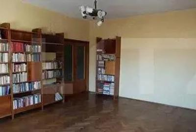 Apartament cu 4 camere decomandat în Central - 4