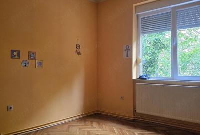 Apartament cu 3 camere decomandat în Medicină - 3