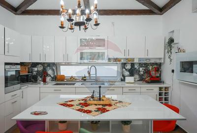 De vanzare Casa tradi?ionala, la doar 20 de minute de... - 2