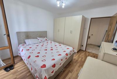 Apartament 3 camere Decomandat - Podu Ros - 1