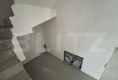 Casă cu 3 camere cu Teren 270 Mp în Central - 2