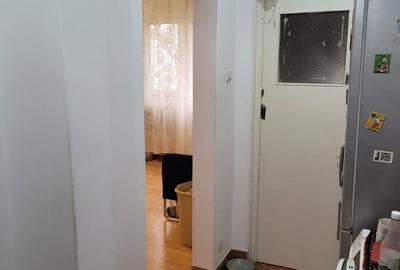 Apartament cu 3 camere semidecomandat în Eroii Revoluției - 1