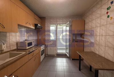 Apartament cu 3 camere semidecomandat în Tei - 9