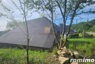 Casa Traditionala din lemn, in Bucovina! Zona Turistica - Cacica! - 5