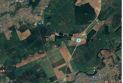 Teren intravilan(2200 mp/4500 mp) cu deschidere la autostrada A3! - 2